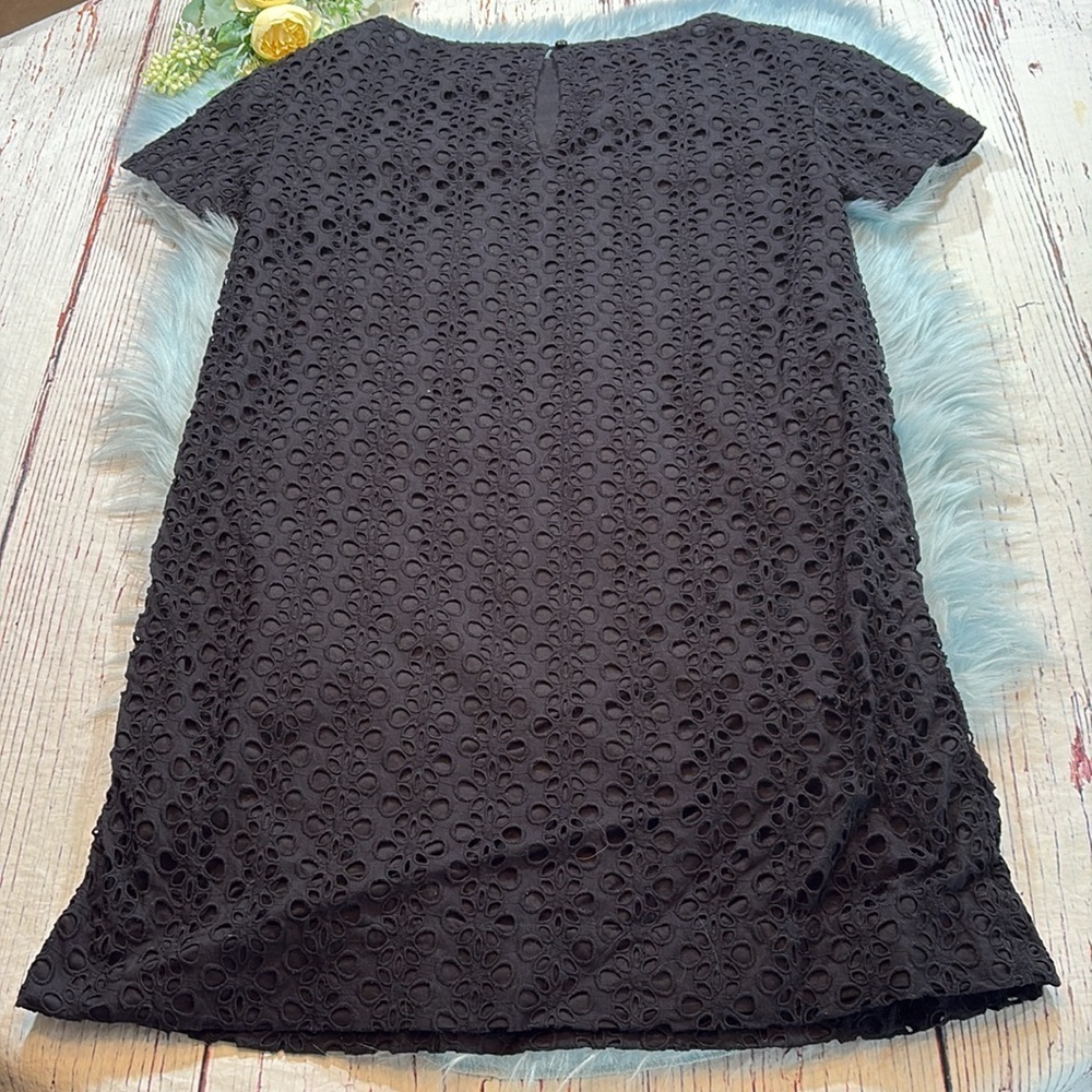 Kate Spade Black Eyelet Shift Dress - Size 4 - Picture 7 of 10